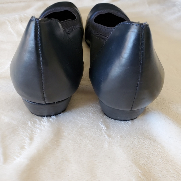 Rose Petals "Brandi" Sz 9.5 Narrow Blue Shoes NWOT - Picture 4 of 6